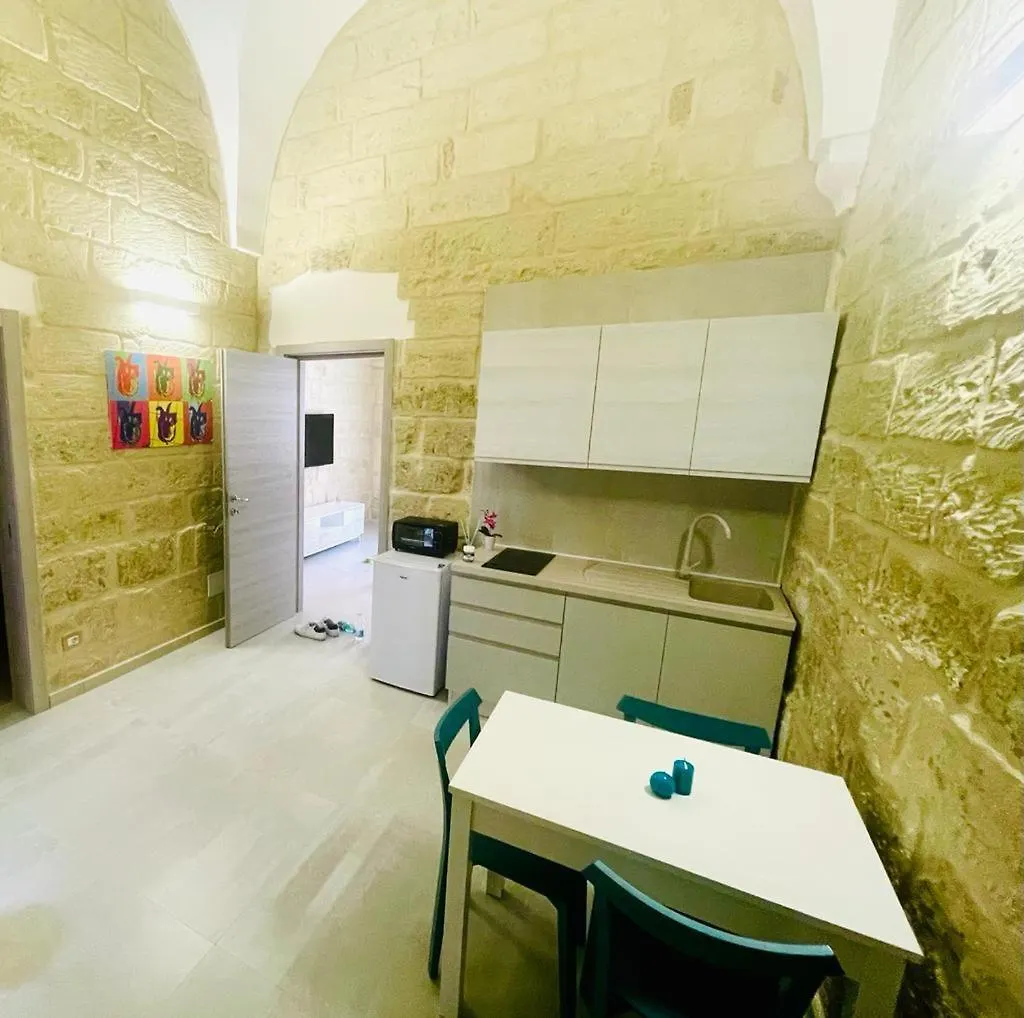 Feriehus Casa Loca 2 Intera Casa A Due Passi Da Porta San Biagio E Dalla Stazione Dei Treni Lecce